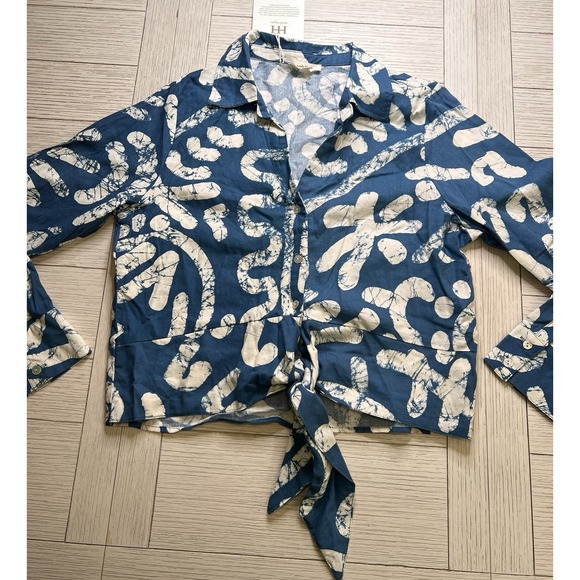 Haute Hippie Tops - NWT Haute Hippie Linen Blend Crop Tie Front Long Sleeve Top. Blue & Cream, Sz XL